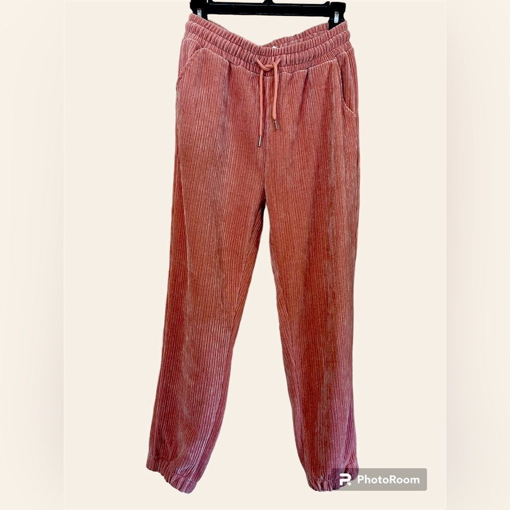 Velour Joggers with drawstring & pockets